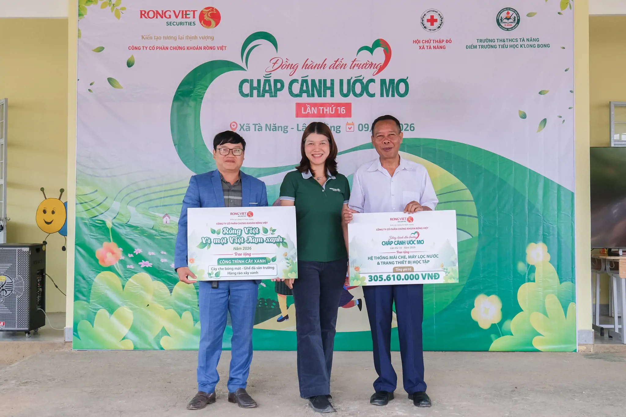 Rồng Việt từ thiện
